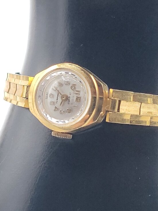 VTG Anosis 17-Jewel Wind Ladies Cocktail Watch Swiss Made RUNS 7.5\